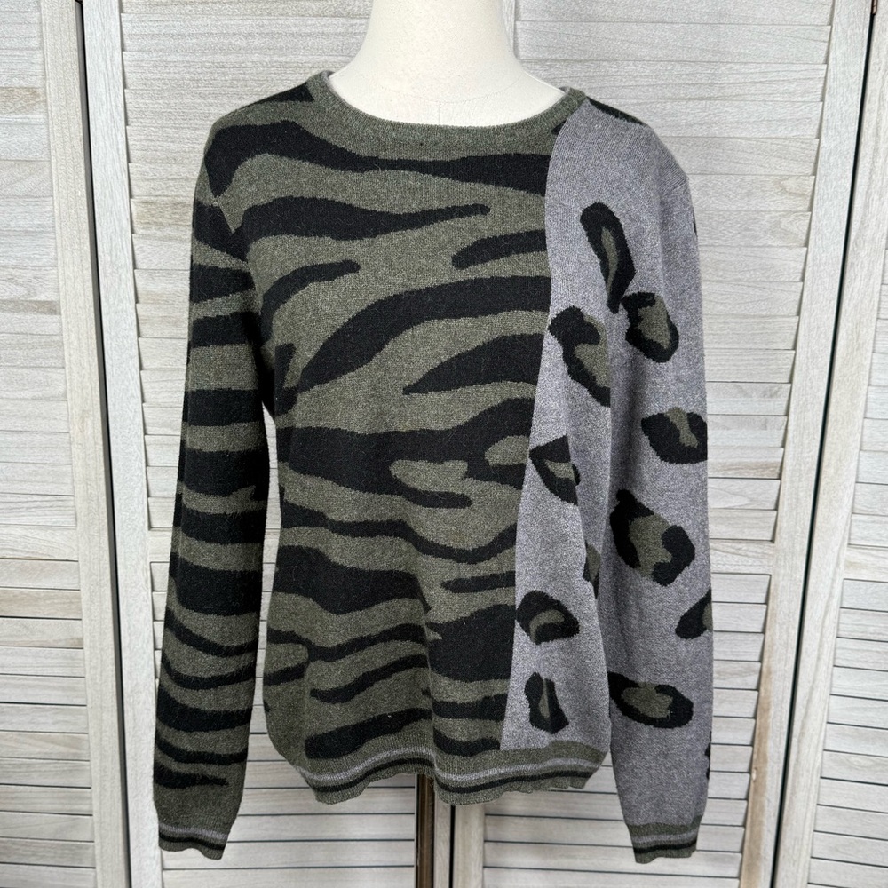 CHARLIE B. Mixed Animal Print Crewneck Sweater-Small